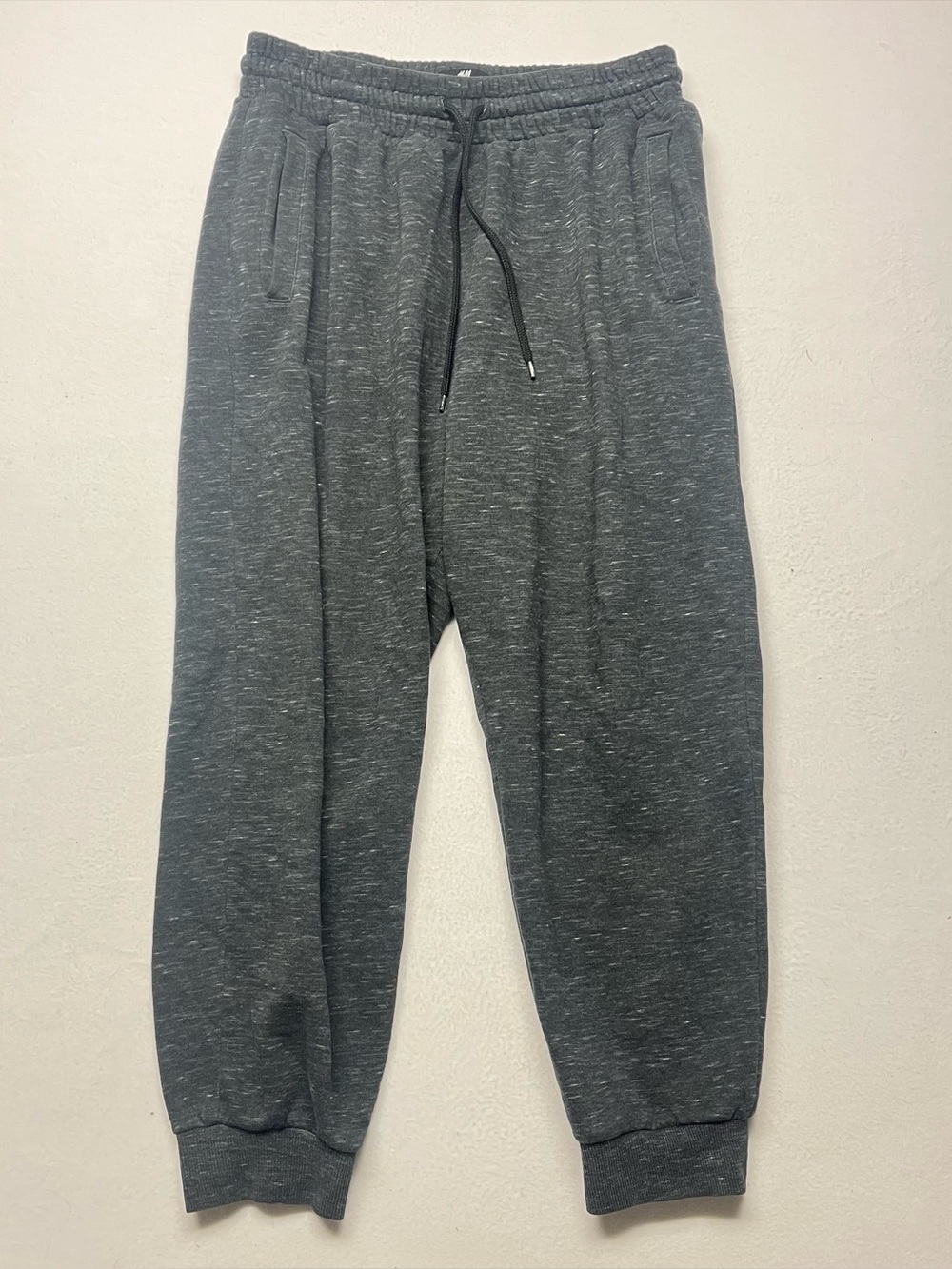 H&M Women's Sweatpants Joggers Pull On Elastic Waist Drawstring Gray.Size Large